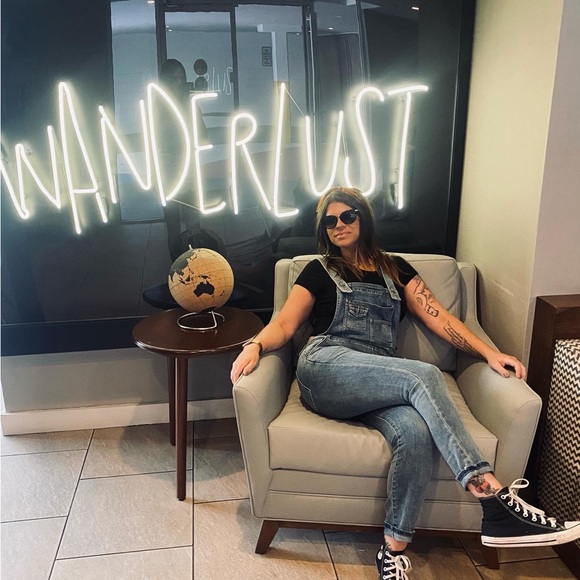 Meet your Posher, Tahra - Picture 4 of 5